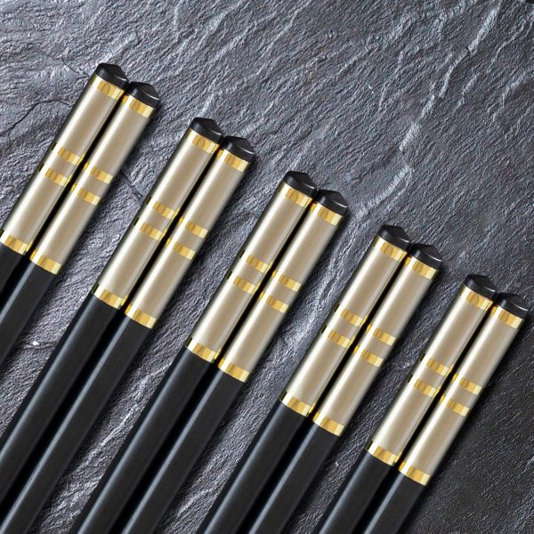 Chopsticks Reusable 5 Pairs Fiberglass Chopsticks Dishwasher Safe  Lightweight Non Slip Chop Sticks Set (golden 1)